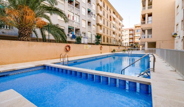Brukt - Apartment -
Torrevieja - Acequion