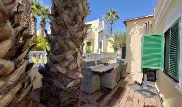 Brukt - Villa -
Orihuela Costa - Costa Blanca