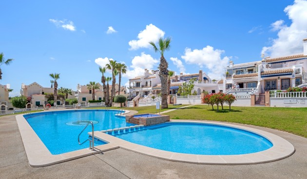 Brukt - Villa -
Orihuela Costa - Costa Blanca