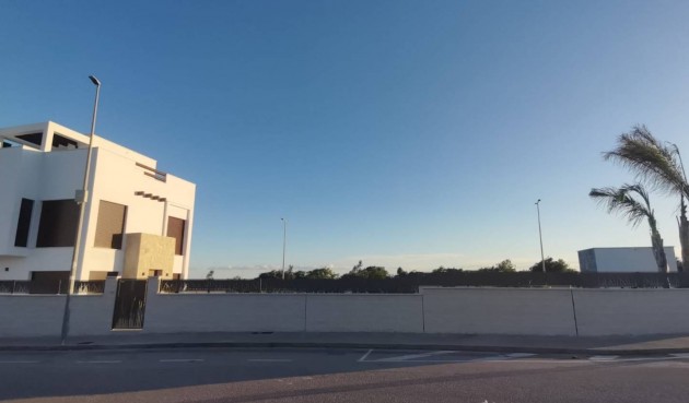 Resale - Villa -
Los Montesinos - Costa Blanca