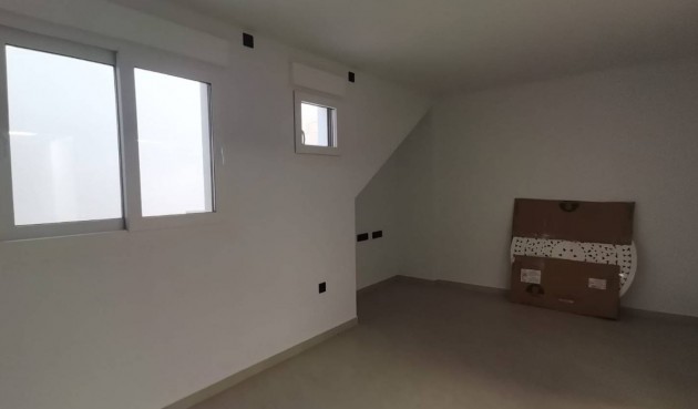 Resale - Villa -
Los Montesinos - Costa Blanca