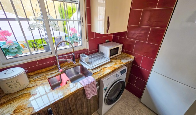 Brukt - Villa -
Villamartin - Costa Blanca