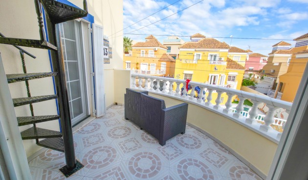 Brukt - Villa -
Villamartin - Costa Blanca