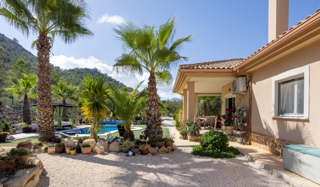 Brukt - Villa -
La Zarza - Inland