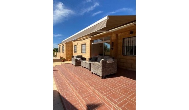 Brukt - Villa -
Albatera - Campo De Albatera