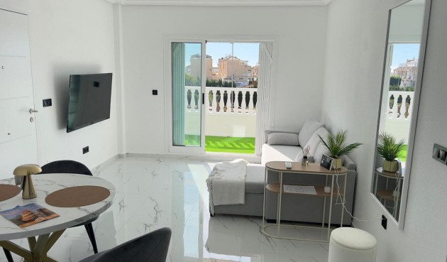 Brukt - Apartment -
Orihuela Costa - Costa Blanca