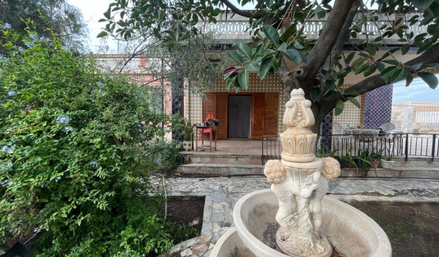 Brukt - Villa -
Elche - Costa Blanca