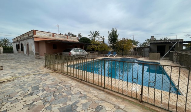 Brukt - Villa -
Elche - Costa Blanca