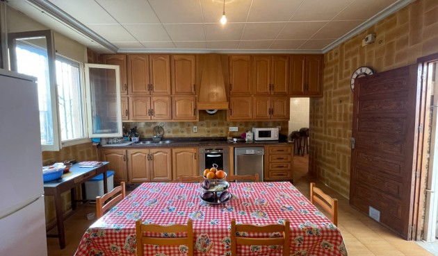 Brukt - Villa -
Elche - Costa Blanca