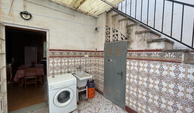 Brukt - Villa -
Elche - Costa Blanca