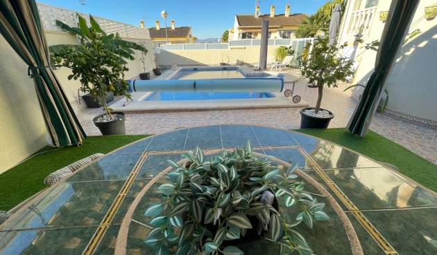 Brukt - Villa -
Benijofar - Costa Blanca