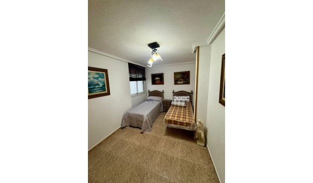 Brukt - Apartment -
Torrevieja - Centro