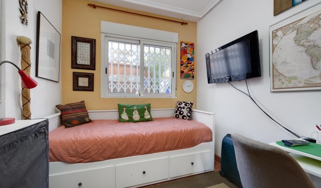 Brukt - Villa -
Orihuela Costa - Costa Blanca