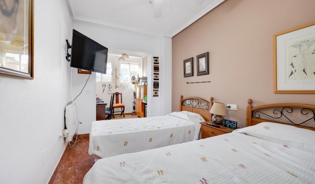 Brukt - Villa -
Orihuela Costa - Costa Blanca