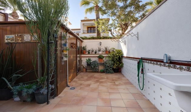 Brukt - Villa -
Orihuela Costa - Costa Blanca