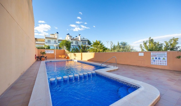 Brukt - Villa -
Orihuela Costa - Costa Blanca