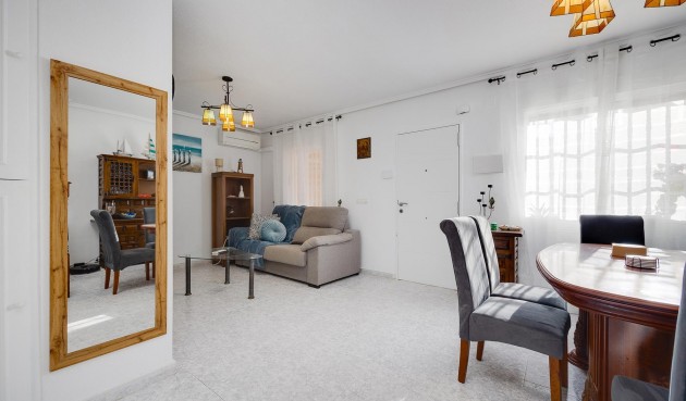 Brukt - Villa -
Torrevieja - Costa Blanca