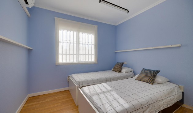 Brukt - Villa -
Torrevieja - Costa Blanca