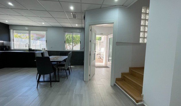 Brukt - Town House -
Algorfa - Inland