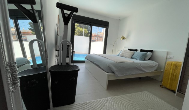 Brukt - Villa -
Formentera del Segura - Costa Blanca