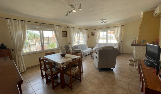 Återförsäljning - Villa -
Benijofar - Costa Blanca