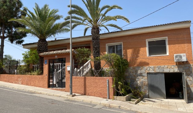 Brukt - Villa -
Benijofar - Costa Blanca