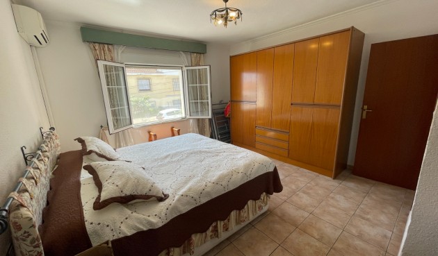 Brukt - Villa -
Benijofar - Costa Blanca