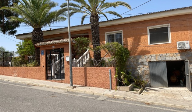 Brukt - Villa -
Benijofar - Costa Blanca
