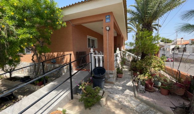 Brukt - Villa -
Benijofar - Costa Blanca