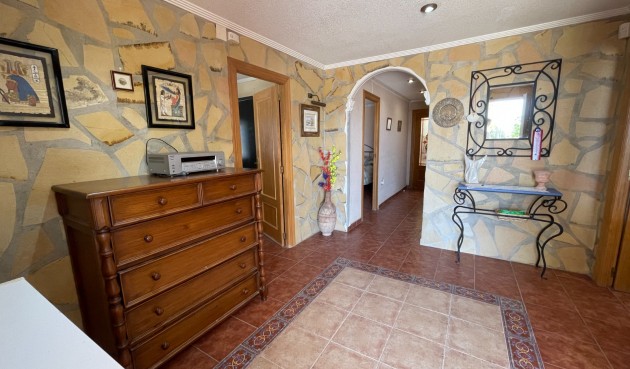 Reventa - Villa -
Crevillent - Inland