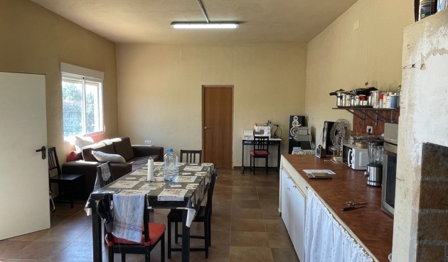 Reventa - Villa -
Crevillent - Inland