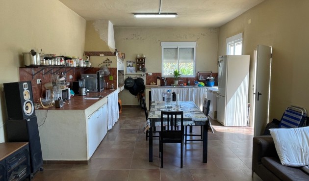 Reventa - Villa -
Crevillent - Inland