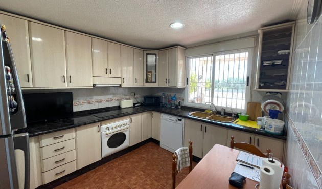 Reventa - Villa -
Crevillent - Inland