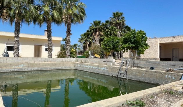 Reventa - Villa -
Crevillent - Inland