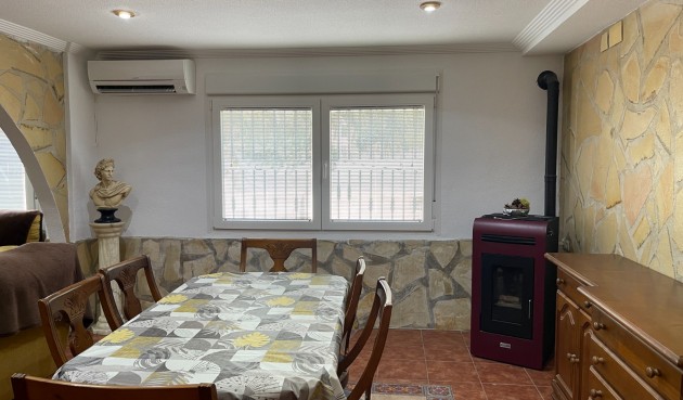 Reventa - Villa -
Crevillent - Inland