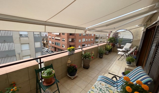 Brukt - Apartment -
Almoradí - Inland