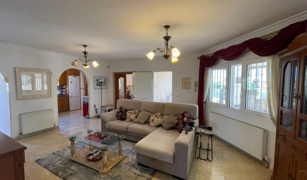 Resale - Villa -
Catral - Costa Blanca