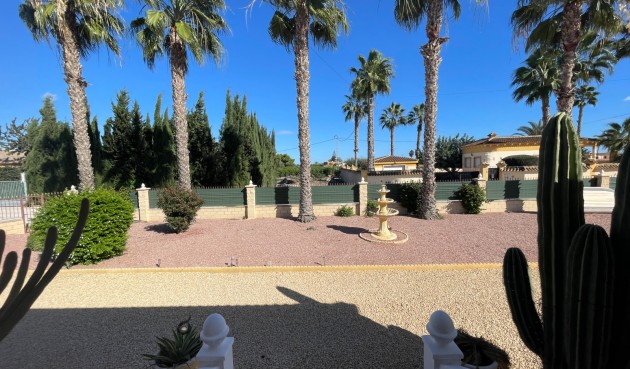 Resale - Villa -
Catral - Costa Blanca