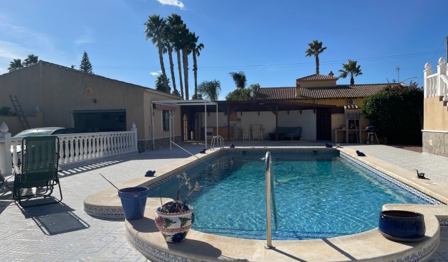 Resale - Villa -
Catral - Costa Blanca