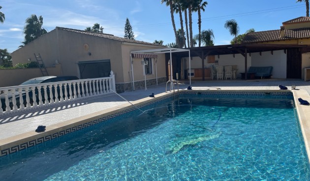 Resale - Villa -
Catral - Costa Blanca