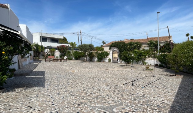 Brukt - Villa -
Ciudad Quesada - Costa Blanca