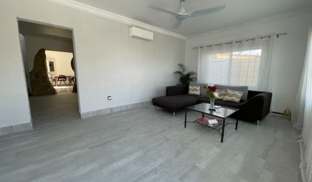 Brukt - Villa -
Ciudad Quesada - Costa Blanca