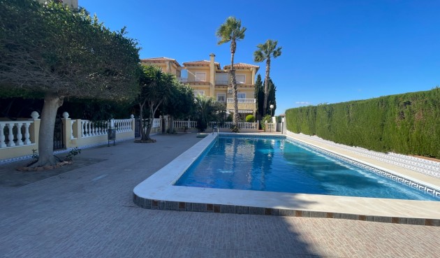Brukt - Villa -
Guardamar del Segura - Costa Blanca
