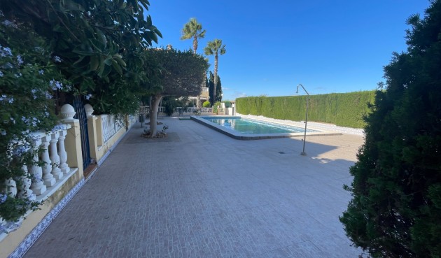 Brukt - Villa -
Guardamar del Segura - Costa Blanca