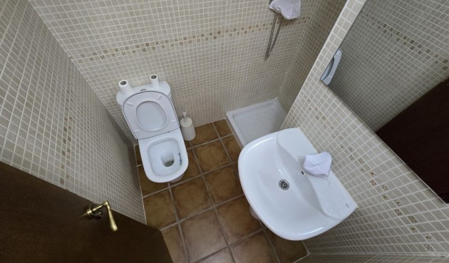 Brukt - Tosidig -
Algorfa - Inland