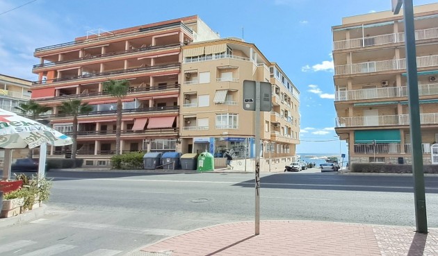 Brukt - Toppleilighet -
Torrevieja - Playa De Los Naufragos