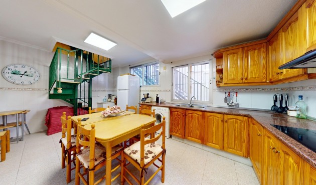 Brukt - Villa -
Crevillent - Inland