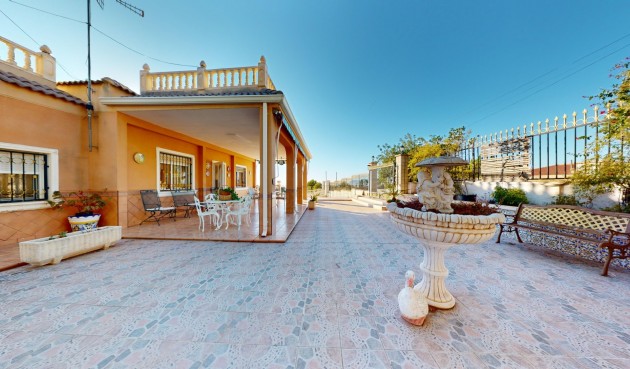 Brukt - Villa -
Crevillent - Inland