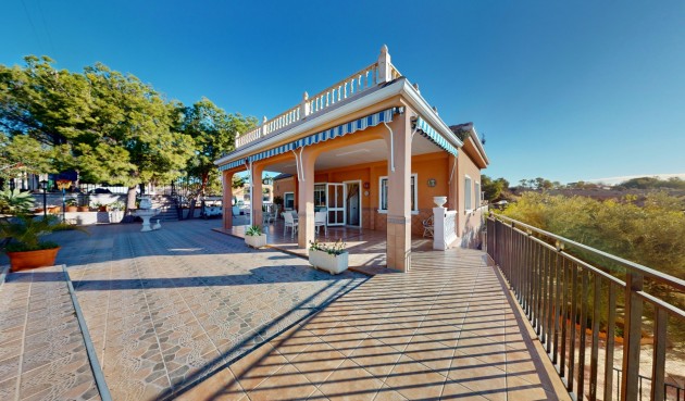 Brukt - Villa -
Crevillent - Inland