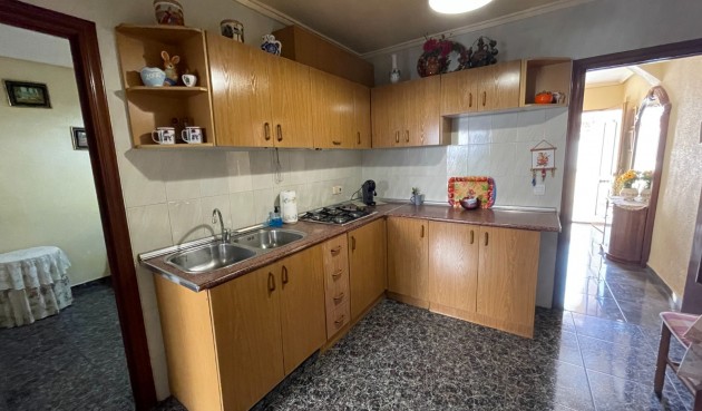 Återförsäljning - Town House -
Jacarilla - Inland